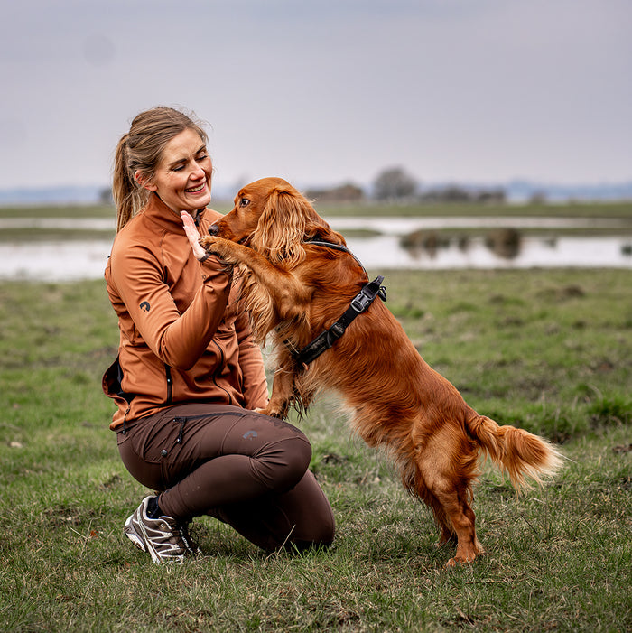 FeelFree Dog Walker Zip Jacket | Caramel | Emma