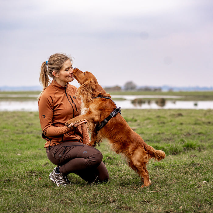 FeelFree Dog Walker Zip Jacket | Caramel | Emma