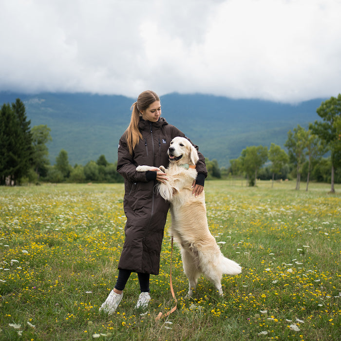 KeepDry Dog Walker Mantel | Bison | Molly