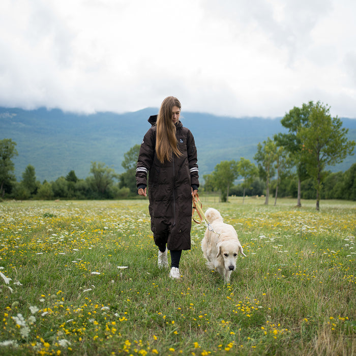 KeepDry Dog Walker Mantel | Bison | Molly