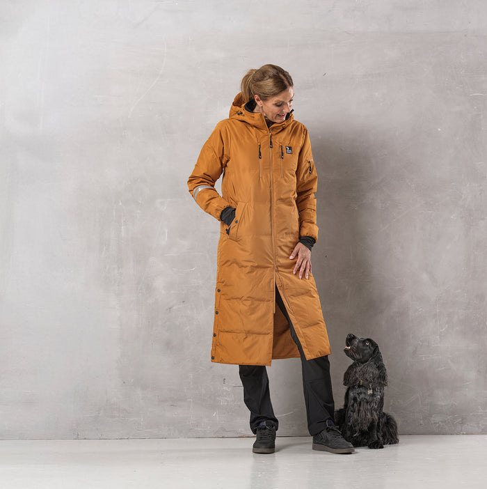 KeepDry Dog Walker Mantel | Mustard | Dorthea