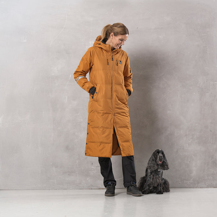 KeepDry Dog Walker Mantel | Mustard | Dorthea
